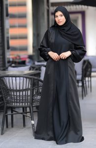 العبايات الخليجي السوداء