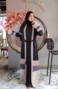 عبايات سوداء للبنات